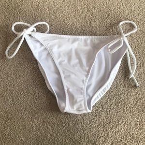 Side tie string bikini bottom